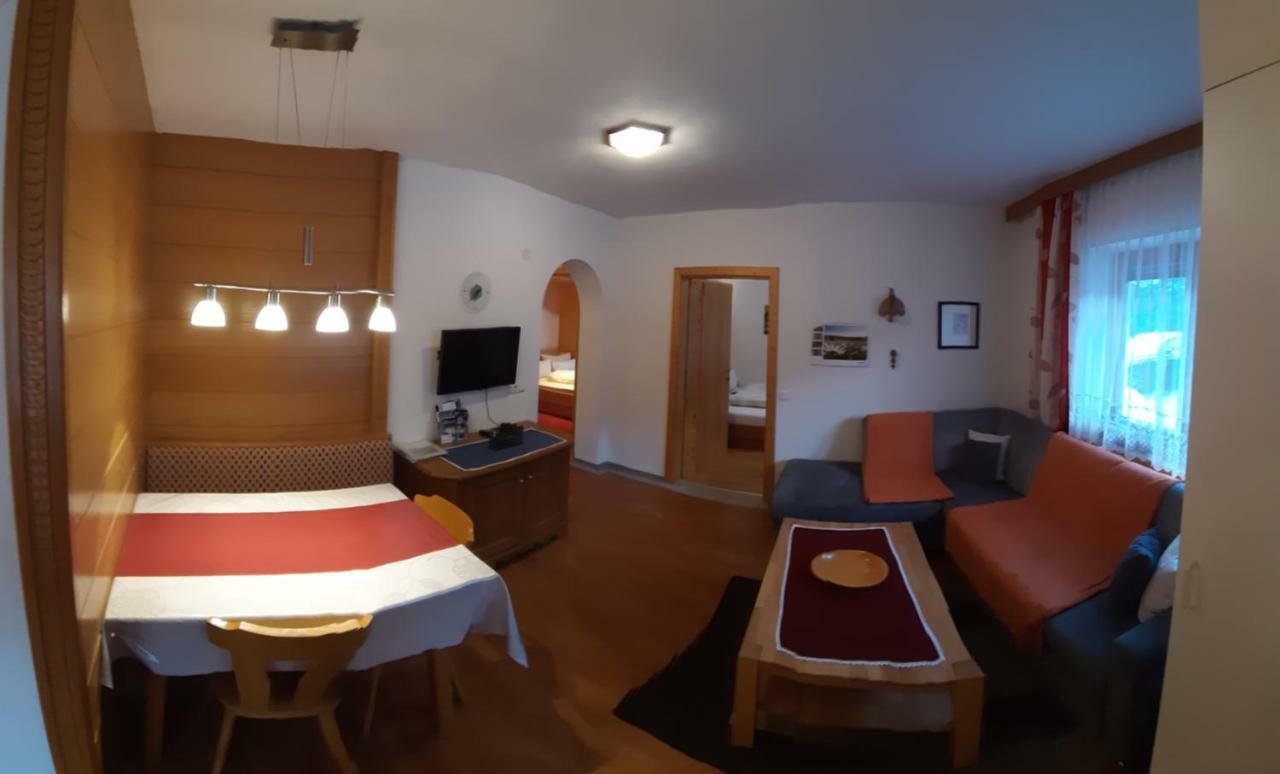 וונס Ferienwohnung Christina Gundolf מראה חיצוני תמונה